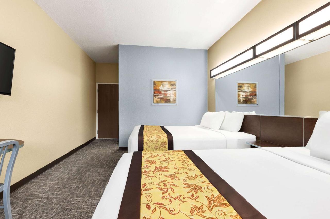 Microtel Inn & Suites By Wyndham Woodstock/Atlanta North Екстериор снимка