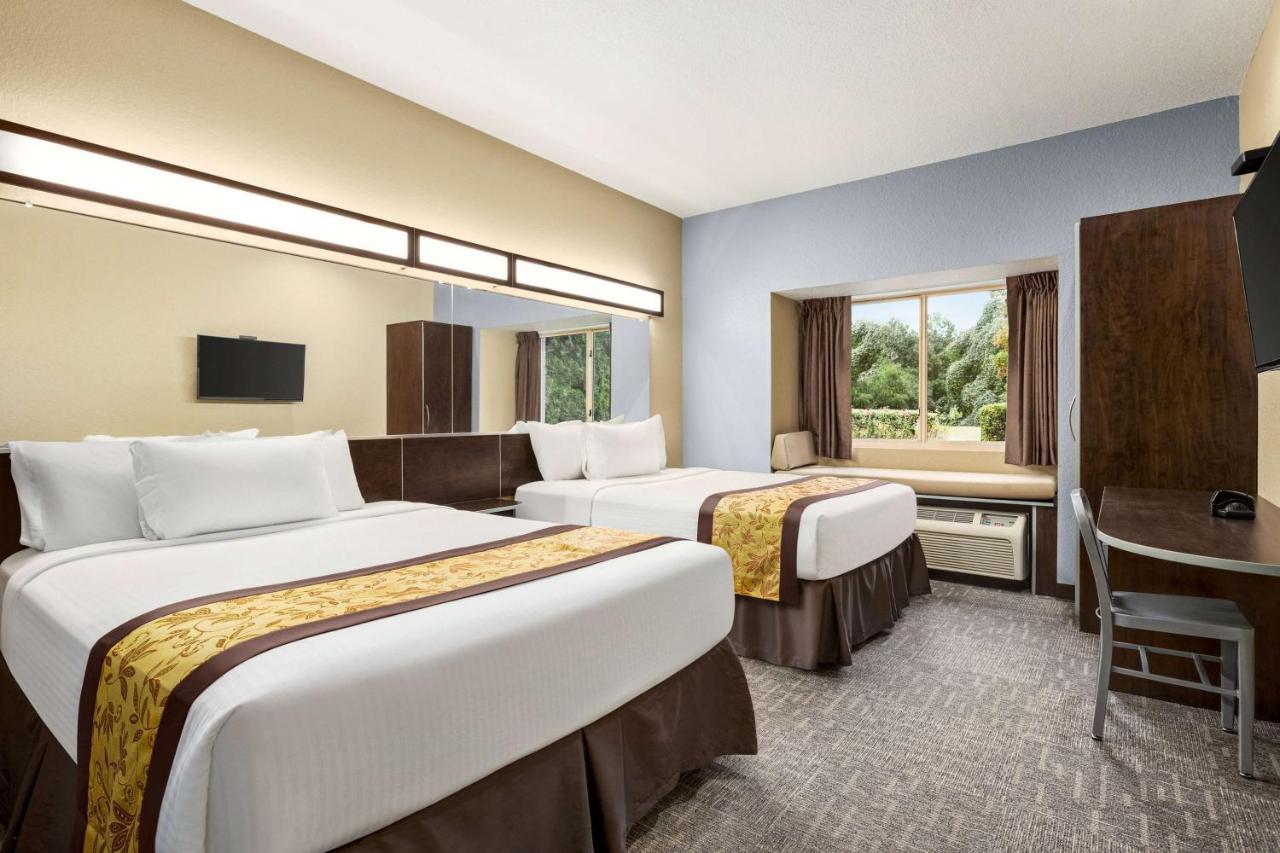 Microtel Inn & Suites By Wyndham Woodstock/Atlanta North Екстериор снимка