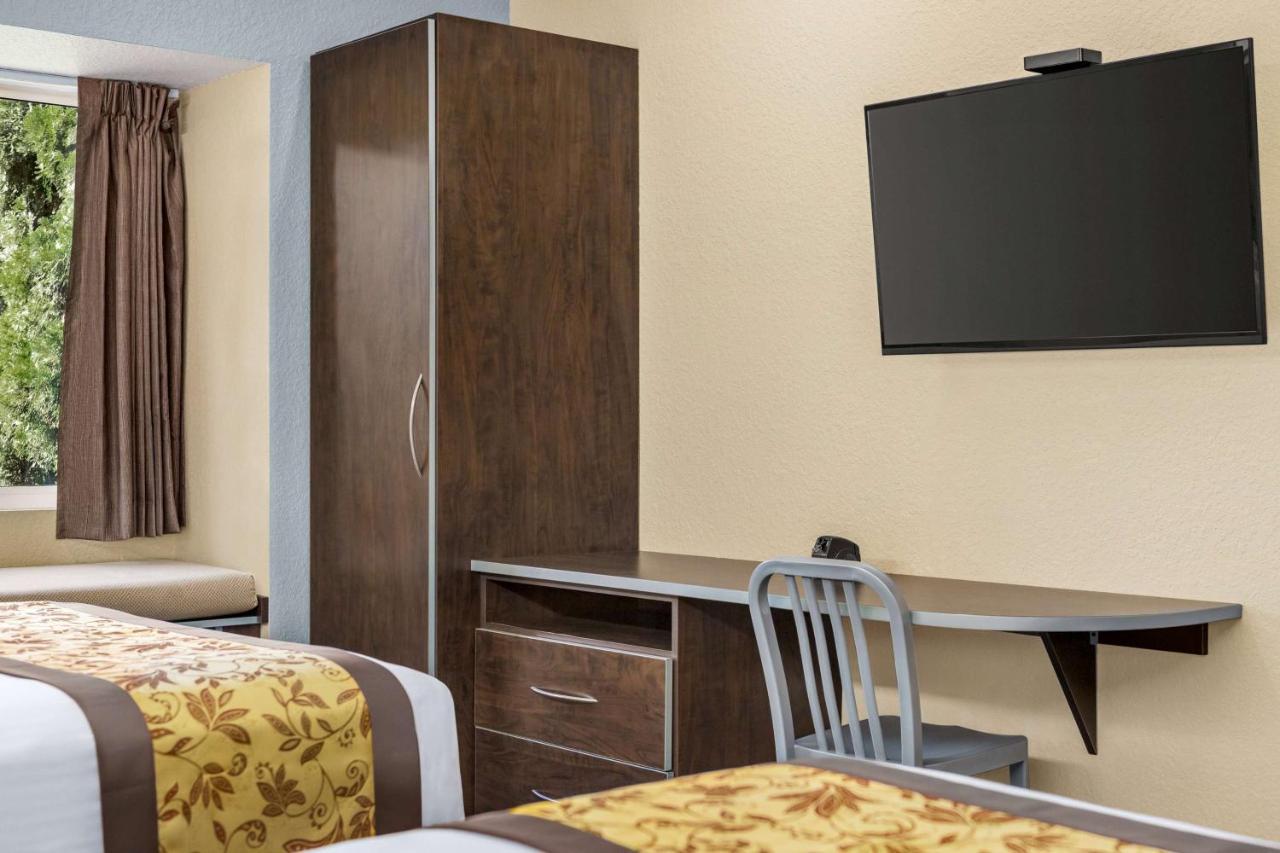 Microtel Inn & Suites By Wyndham Woodstock/Atlanta North Екстериор снимка