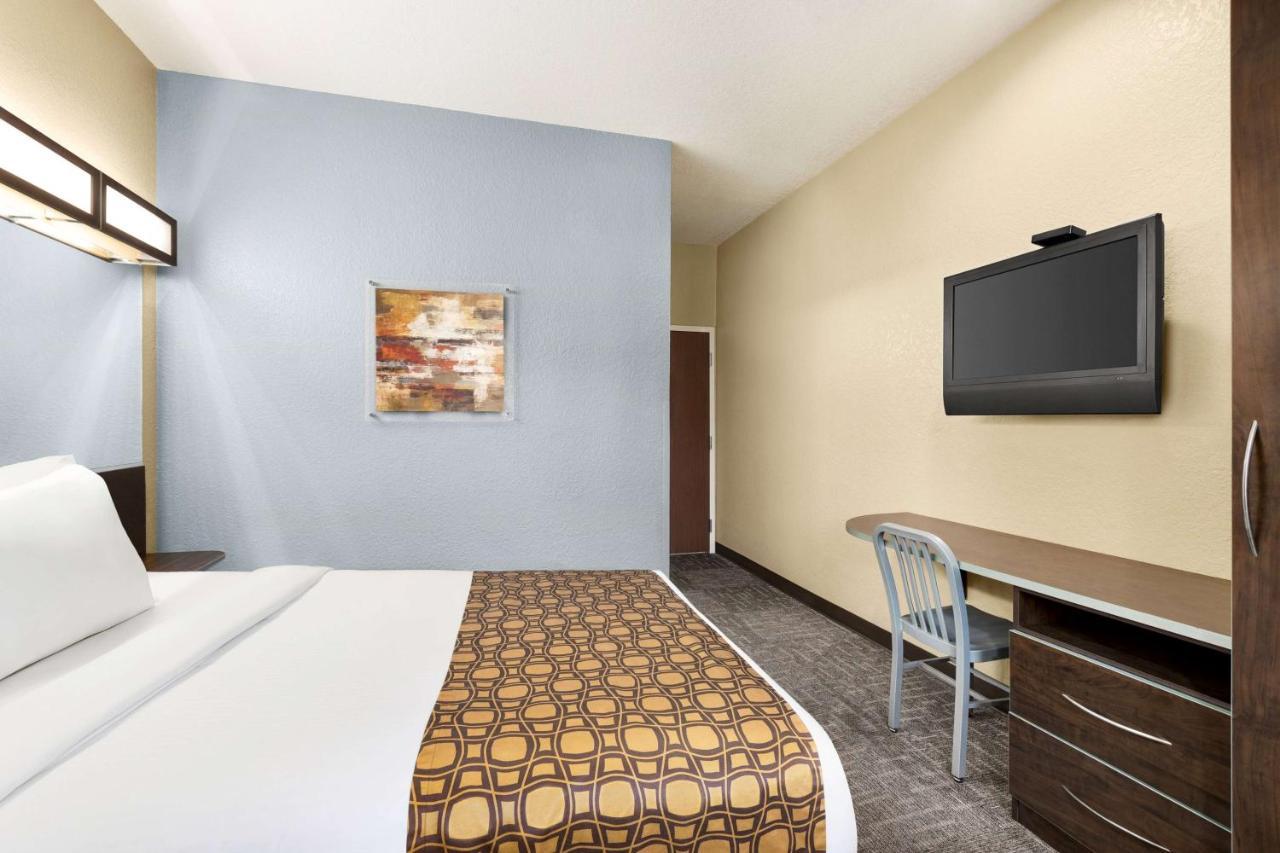 Microtel Inn & Suites By Wyndham Woodstock/Atlanta North Екстериор снимка