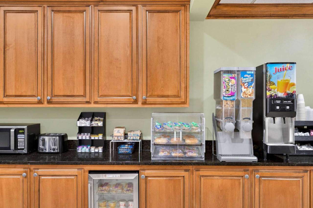 Microtel Inn & Suites By Wyndham Woodstock/Atlanta North Екстериор снимка