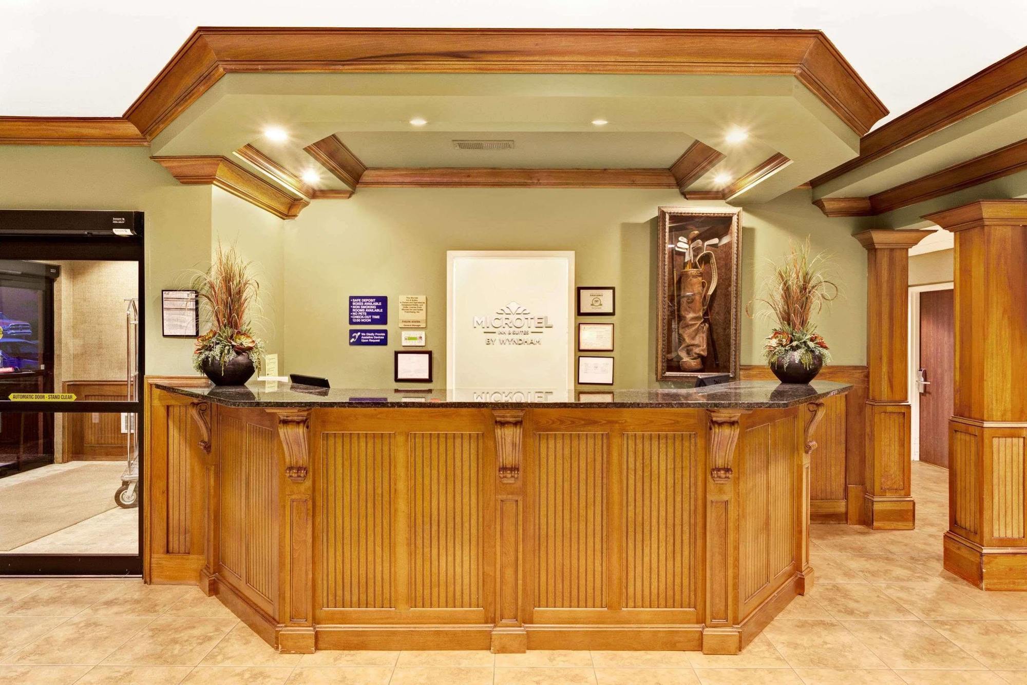 Microtel Inn & Suites By Wyndham Woodstock/Atlanta North Екстериор снимка