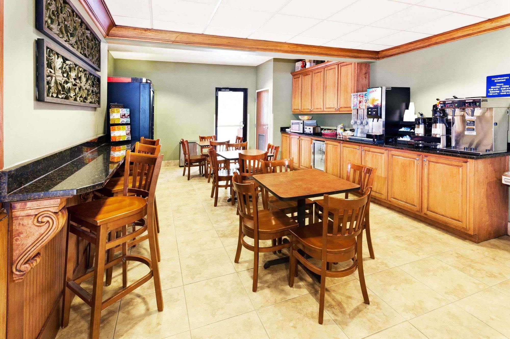 Microtel Inn & Suites By Wyndham Woodstock/Atlanta North Екстериор снимка